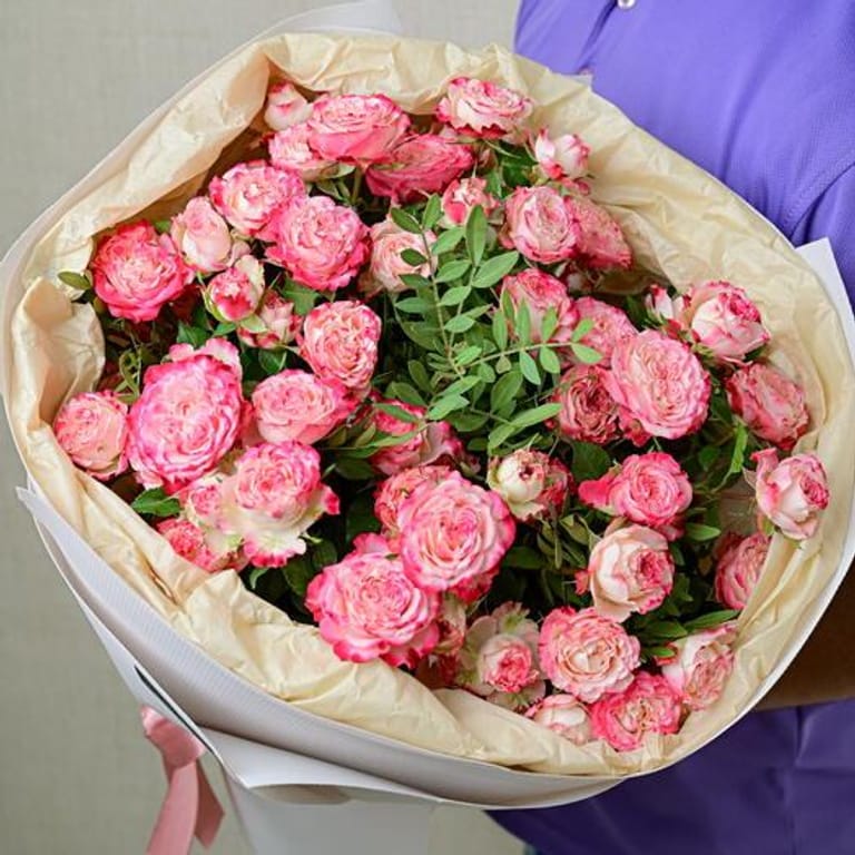 11 Sunset Garden Spray Rose Luxury Bouquet-A609 - Image 5