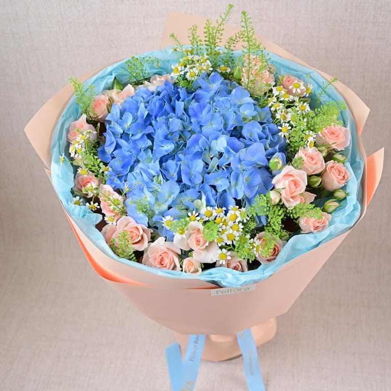 Blue Hydrangea And Peach Spray Roses Luxury Bouquet-A640 - Image 5
