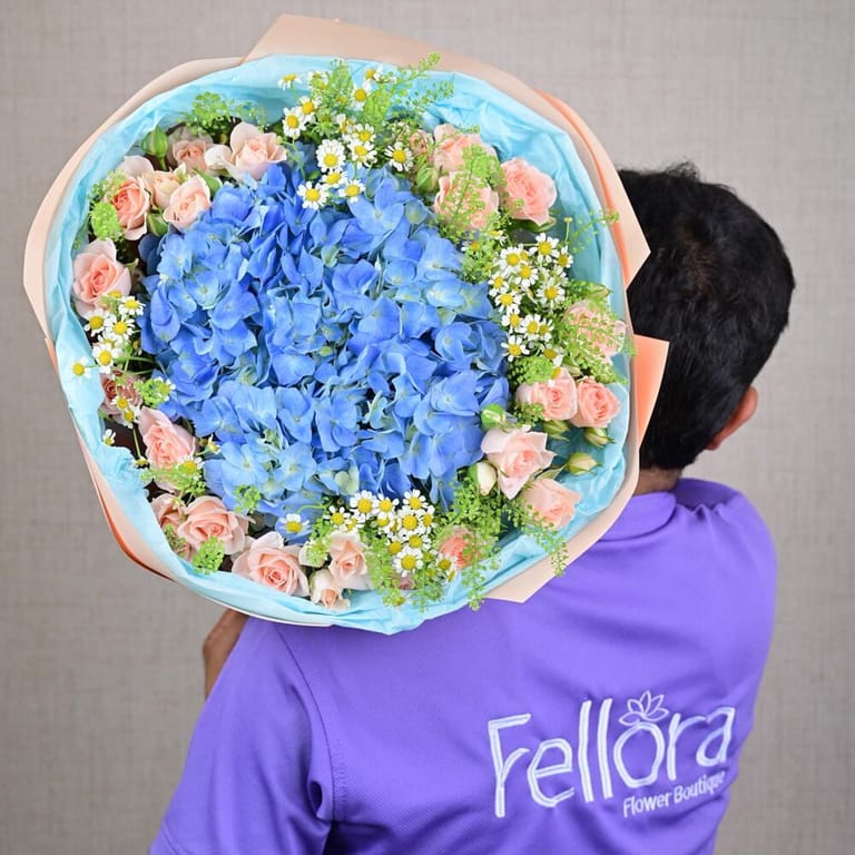 Blue Hydrangea And Peach Spray Roses Luxury Bouquet-A640 - Image 6