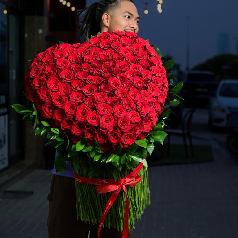 151 Red Roses Heart Shape Luxury Bouquet-A664 - Image 3