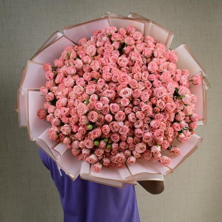 101 Premium Bombastic Spray Rose Bouquet-A667 - Image 3