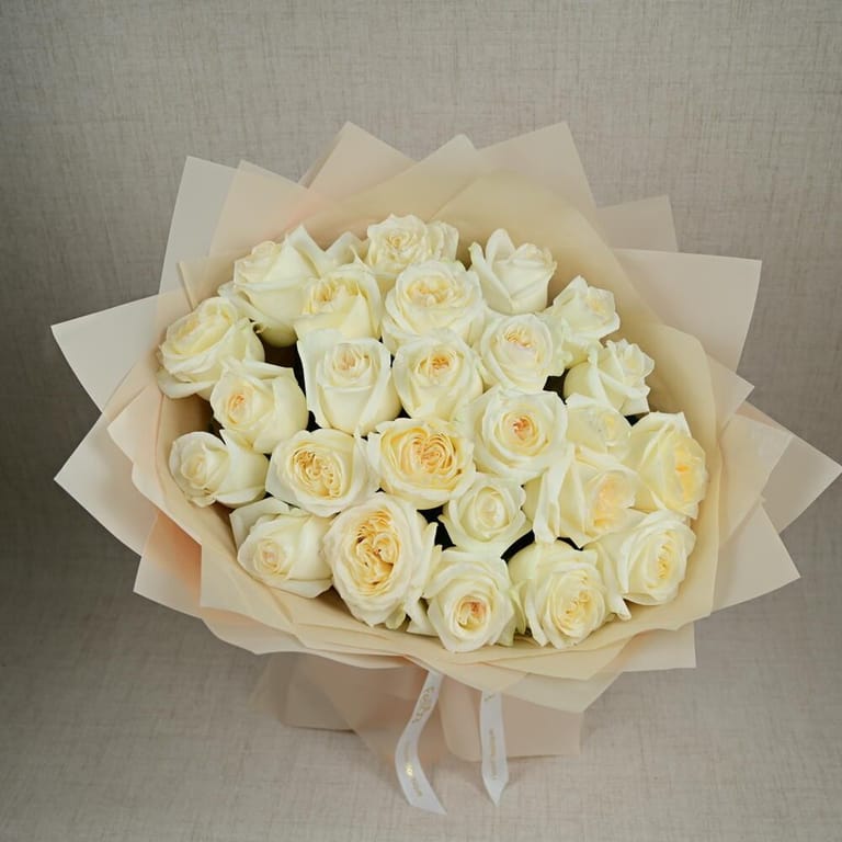 25 Premium Cream Roses Luxury Bouquet-A678 - Image 3