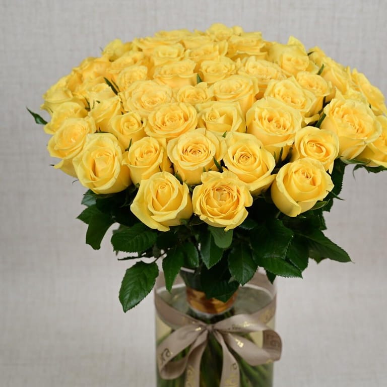 51 Yellow Roses Luxury Flower Vase-A747 - Image 3