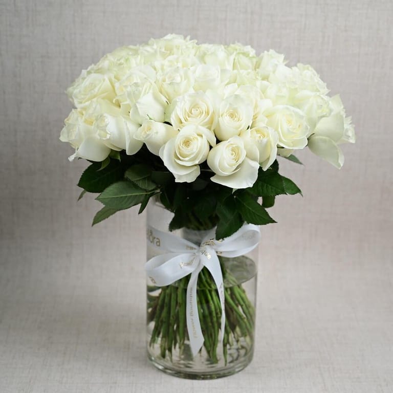 51 White Roses Luxury Flower Vase-A748 - Image 3