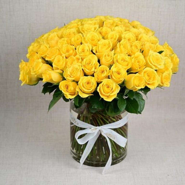 101 Yellow Roses Grand Luxury Vase-A763 - Image 1