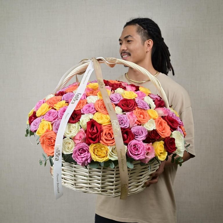 151 Mixed Roses Grand Luxury Basket-A774 - Image 1