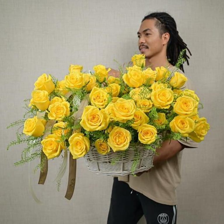 101 Yellow Roses Grand Luxury Basket-A776 - Image 3