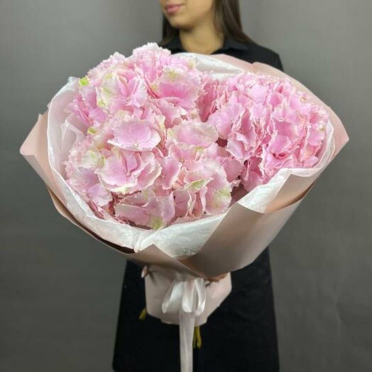 3 Pink Hydrangeas Luxury Bouquet-A791 - Image 1
