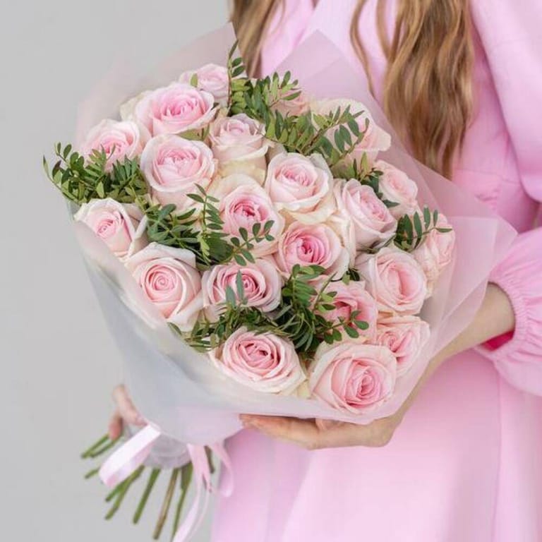 25 Blush Pink Roses Luxury Bouquet-A782 - Image 3