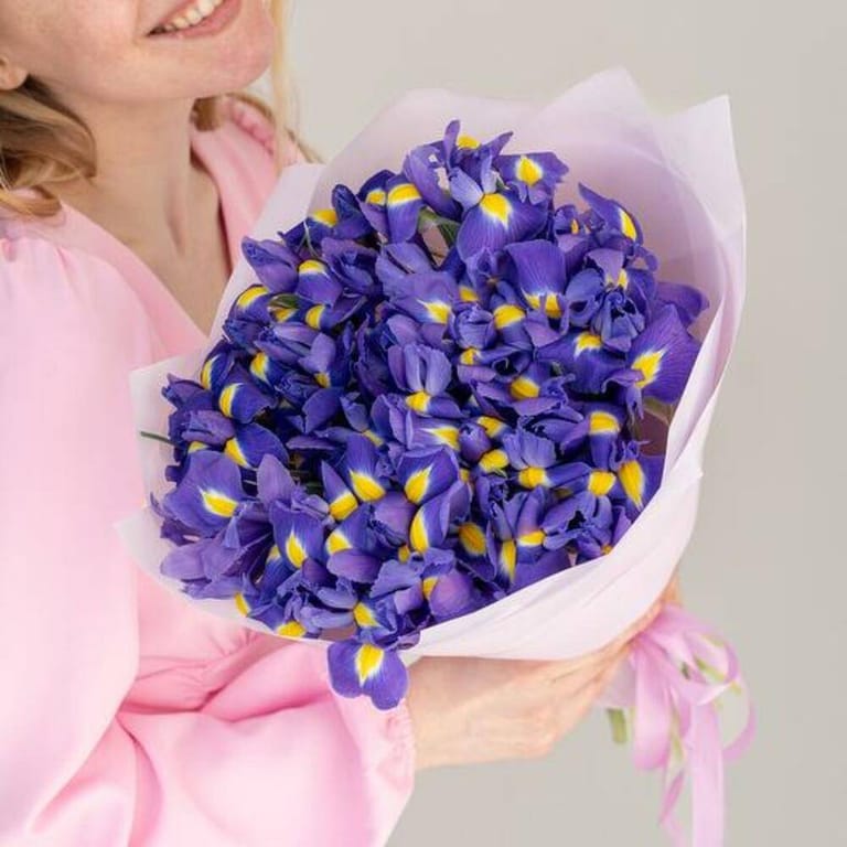 51 Purple Iris Luxury Bouquet-A821 - Image 2