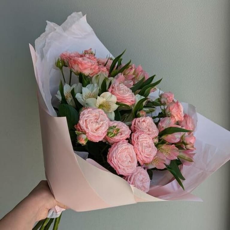 Bombastic Pink Spray Roses And White Alstroemeria Bouquet-A810 - Image 4