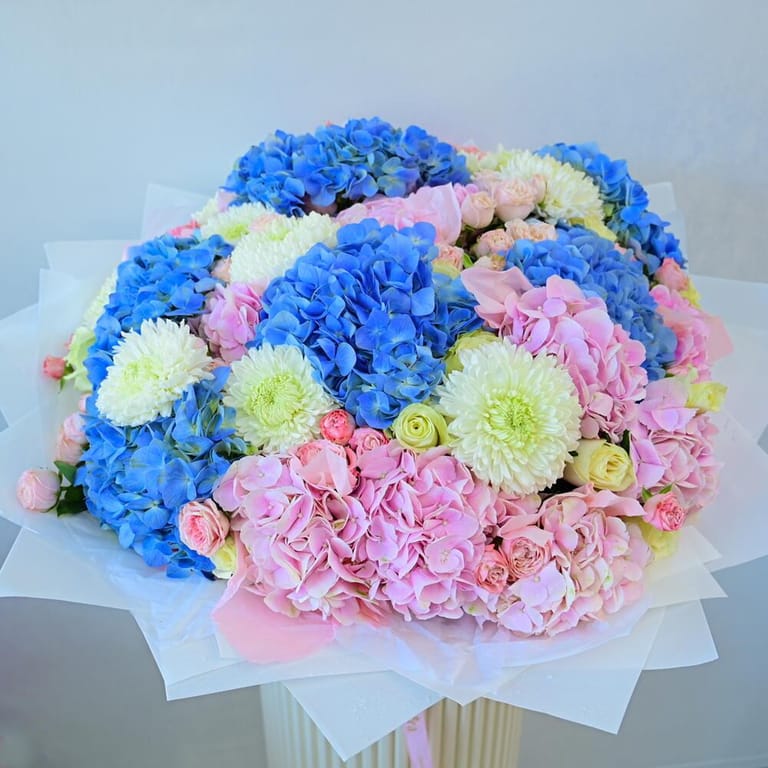 Blue And Pink Hydrangea Luxury Mixed Flower Bouquet-A985 - Image 4