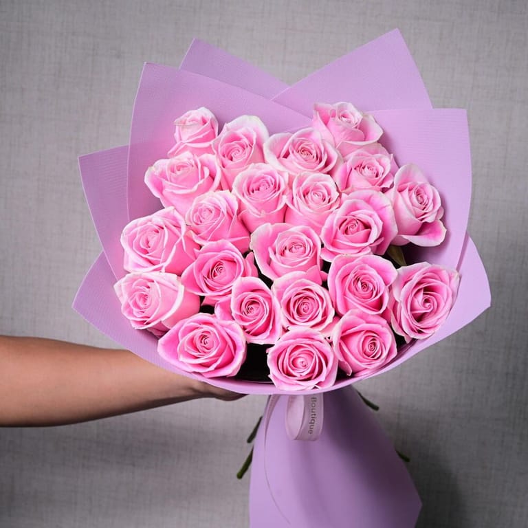 25 Pink Rosita Ecuador Roses Bouquet-A1047 - Image 2