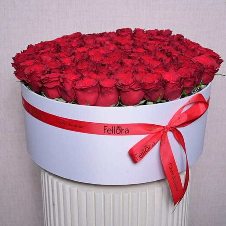 121 Luxury Red Roses In Grand White Box-A1075 - Image 1