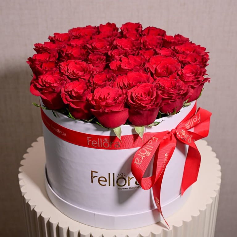 35 Luxury Red Roses In White Flower Box-A1081 - Image 5