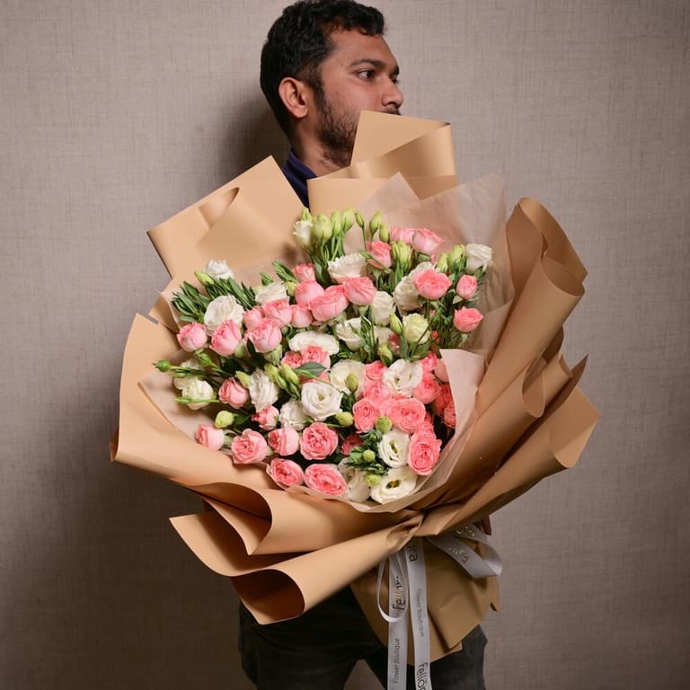 Bombastic Spray Roses And White Lisianthus Luxury Bouquet-A1136 - Image 4