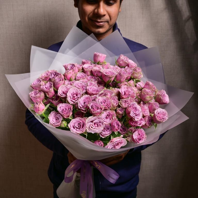 21 Purple Spray Roses Luxury Bouquet-A1185 - Image 2