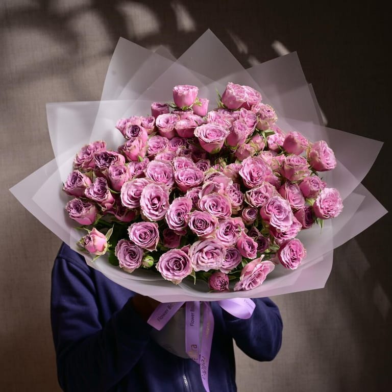 21 Purple Spray Roses Luxury Bouquet-A1185 - Image 3