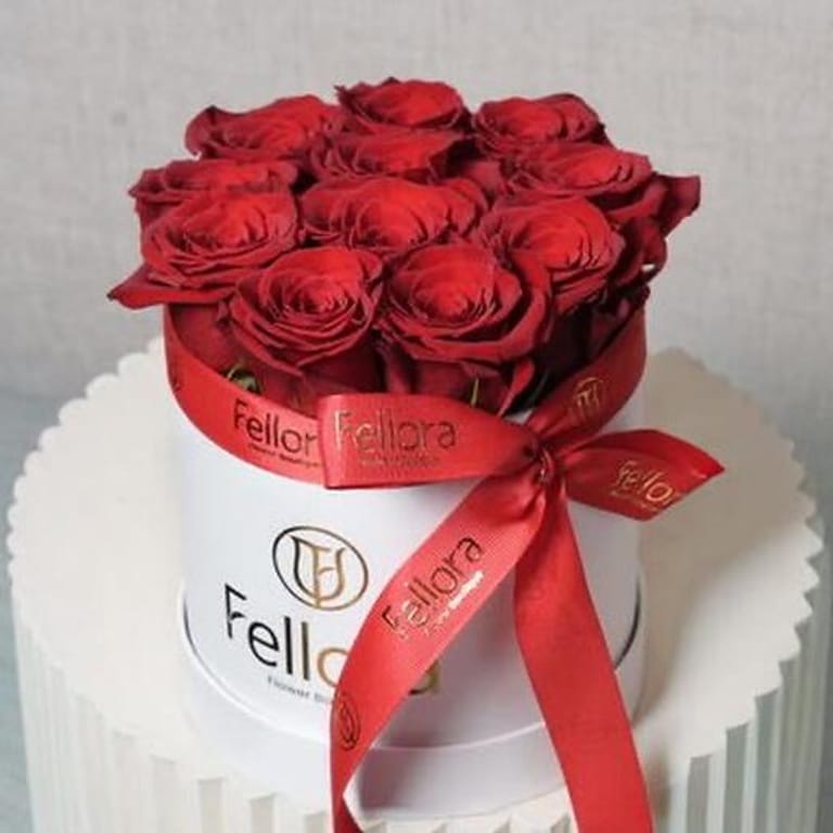 11 Red Roses Luxury White Flower Box-A1562 - Image 1