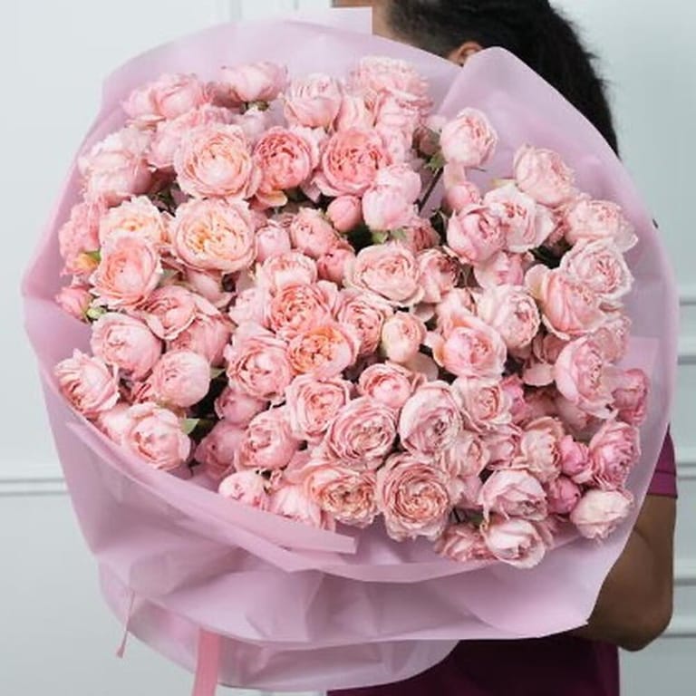 25 Julietta Peony Roses Luxury Bouquet-A1589 - Image 1