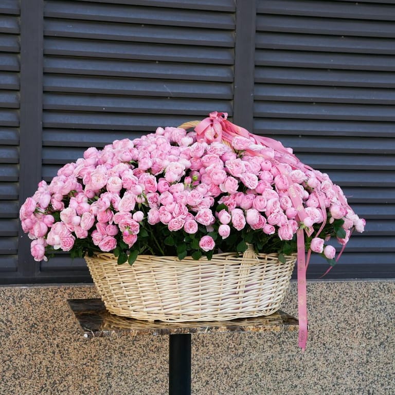 201 Mansfield Park Peony Roses Luxury Basket-A1564 - Image 6