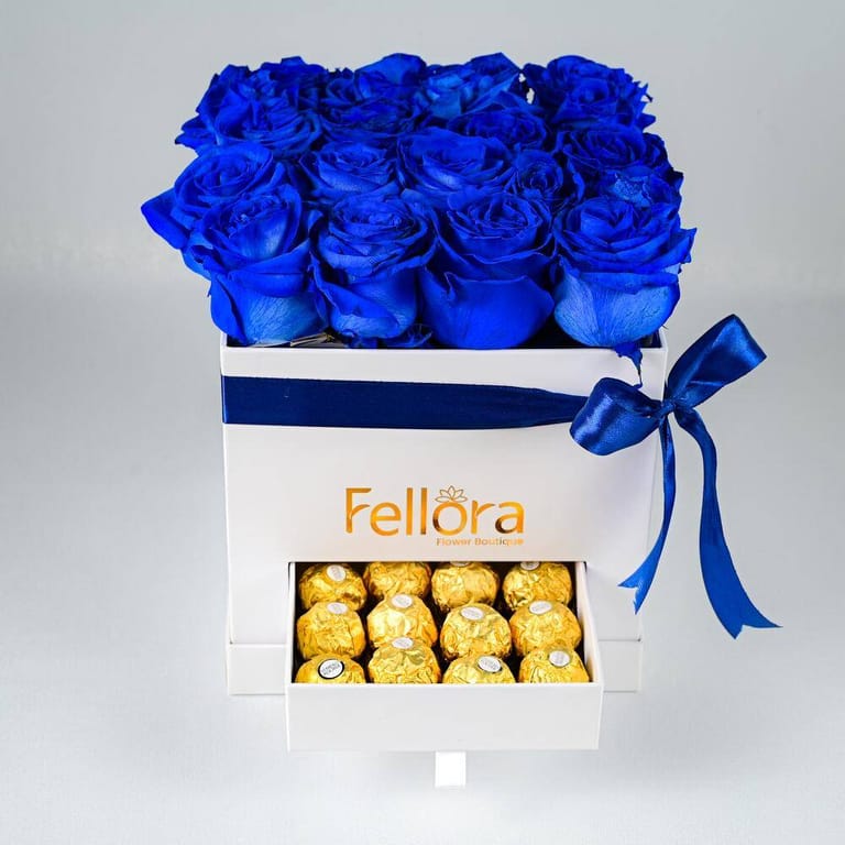 Blue Roses And Ferrero Rocher Chocolate Combo Box-C31 - Image 2