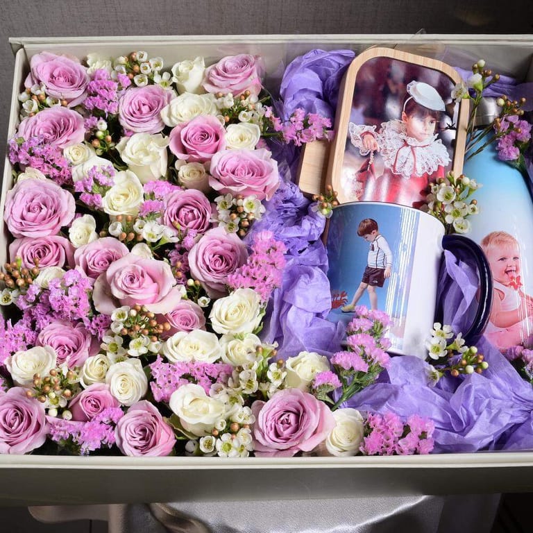 Birthday Pink Roses Luxury Gift Box With Kids Theme Accessori-C72 - Image 2