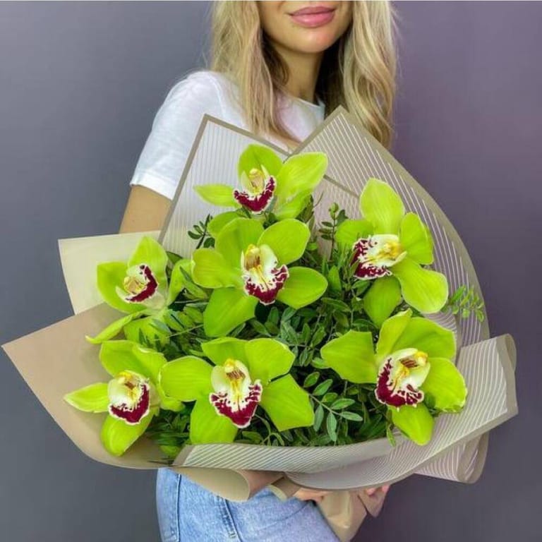 Green Cymbidium Orchid Bouquet-A131 - Image 2