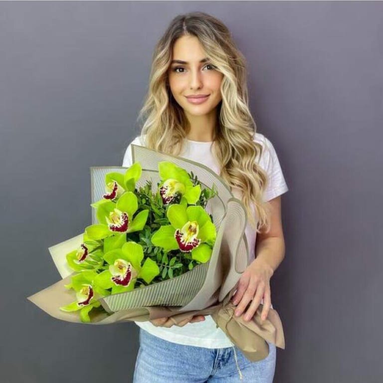 Green Cymbidium Orchid Bouquet-A131 - Image 3