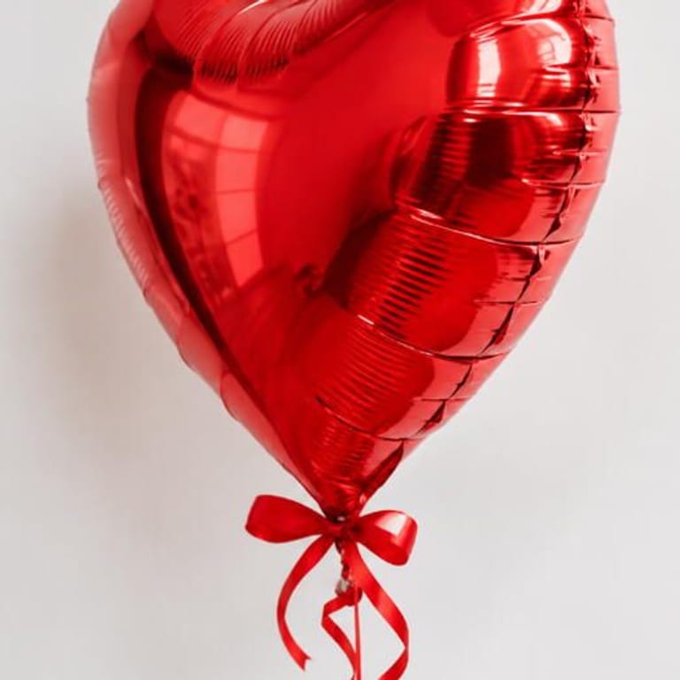 Red Heart Helium Foil Balloon-A241 - Image 2