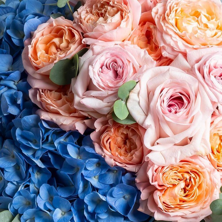 Floral Majesty Bouquet-A305 - Image 3