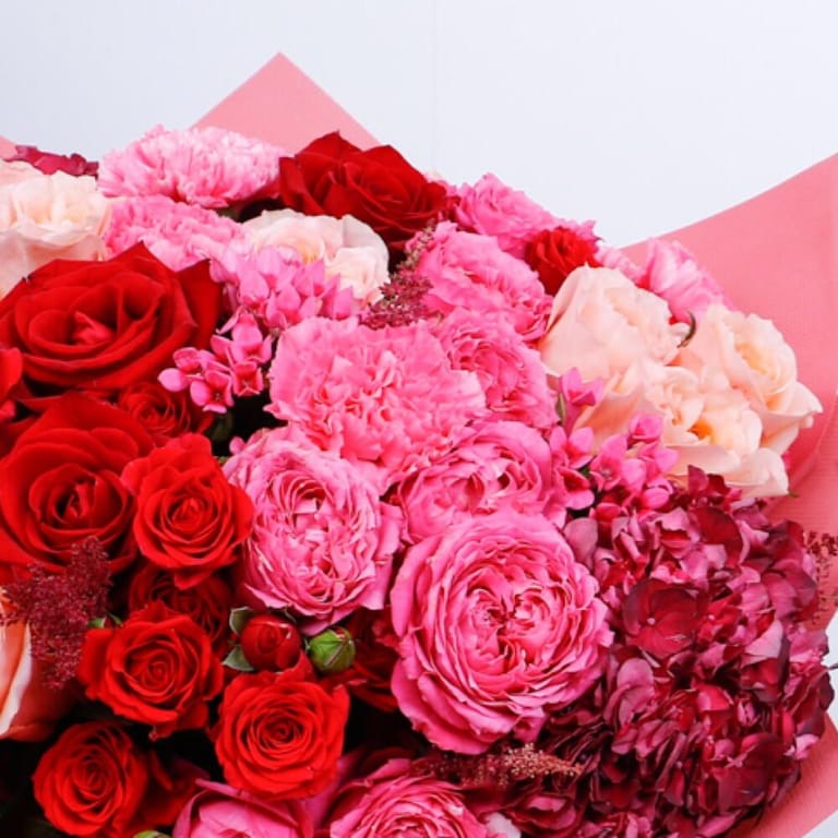 Luxury Red, Pink Peach Mixed Flower Bouquet-A290 - Image 6