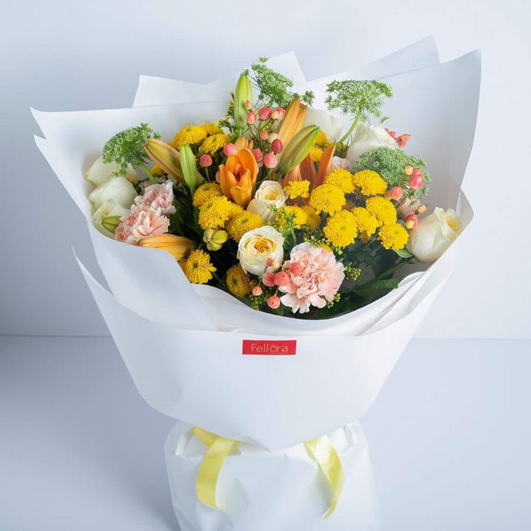 Orange Lilies And Premium Roses Mixed Bouquet-A323 - Image 2