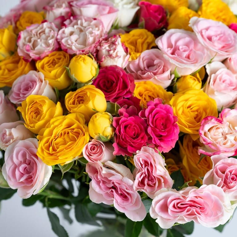 Mixed Color Spray Roses in Glass Vase-A316 - Image 4