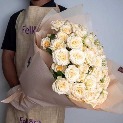 Selinaro Spray Roses Chamomile Bouquet-A351
