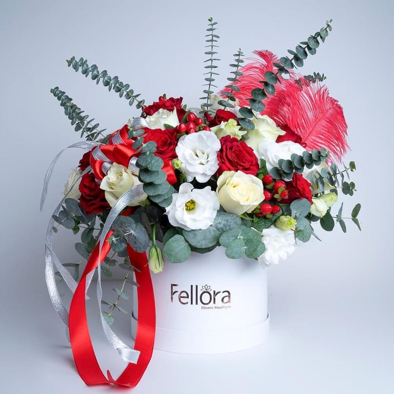 Red White Roses Luxury Flower Box-A418 - Image 1