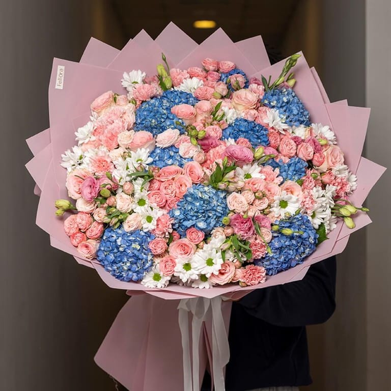 Luxury Blue Hydrangea Pink Roses Grand Bouquet-A479 - Image 1