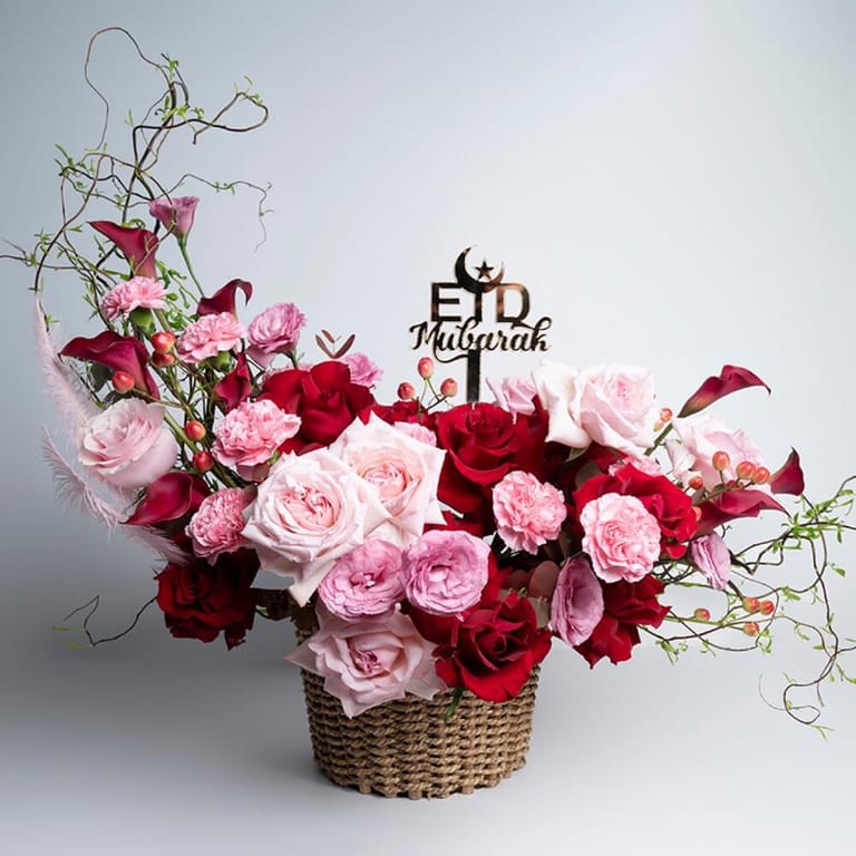 Eid Mubarak Red Pink Roses Luxury Basket-A493 - Image 1