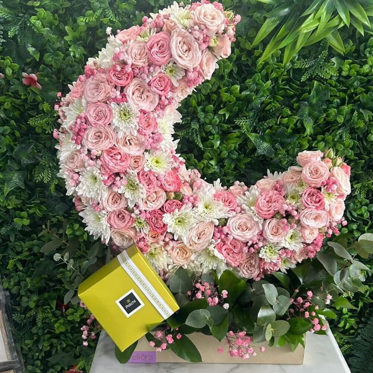Luxury Pink Crescent Roses And Patchi Chocolate Arrangement-A496 - Image 2