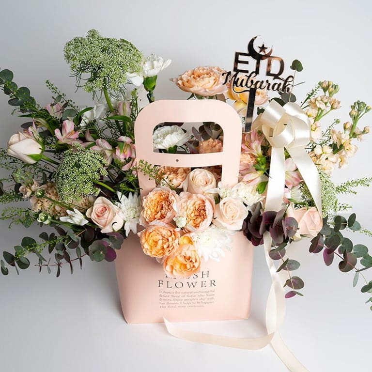 Eid Mubarak Peach Garden Roses Luxury Flower Bag-A494 - Image 3