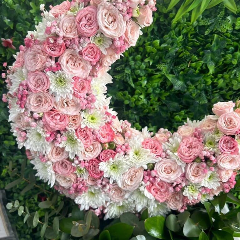 Luxury Pink Crescent Roses And Patchi Chocolate Arrangement-A496 - Image 3