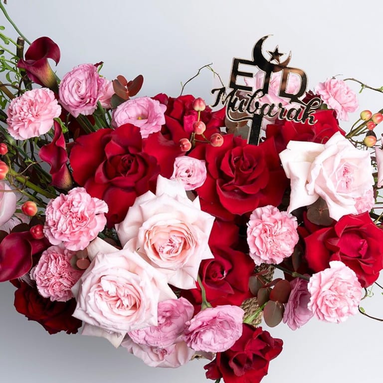 Eid Mubarak Red Pink Roses Luxury Basket-A493 - Image 4