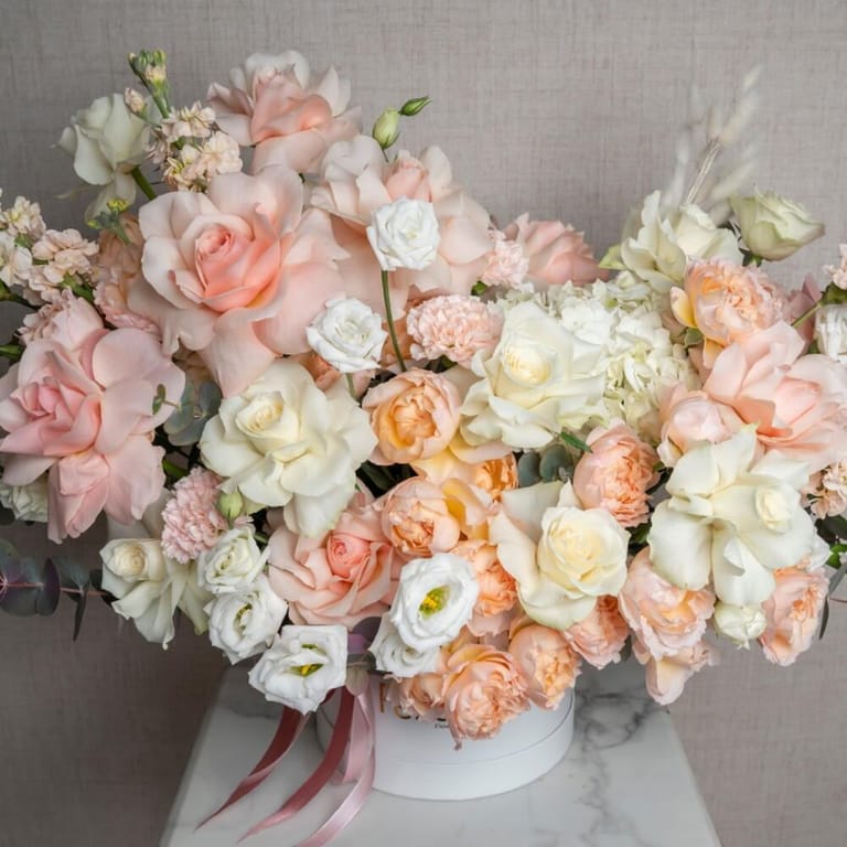 Luxury Peach Garden Roses And White Hydrangea Flower Box-A540 - Image 5