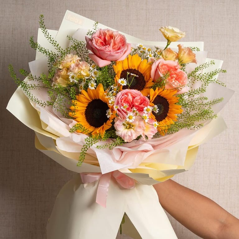 Sunflower Pink Garden Roses And Chamomile Bouquet-A563 - Image 3