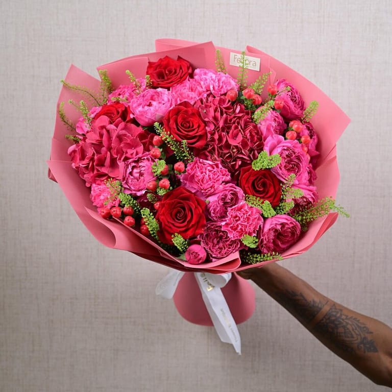 Red Roses Pink Hydrangea And Peony Roses Luxury Bouquet-A646 - Image 4