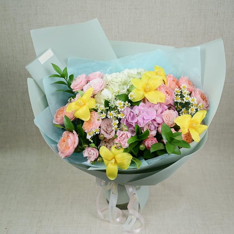 Yellow Tulips Pink Roses And Hydrangea Luxury Bouquet-A670 - Image 2