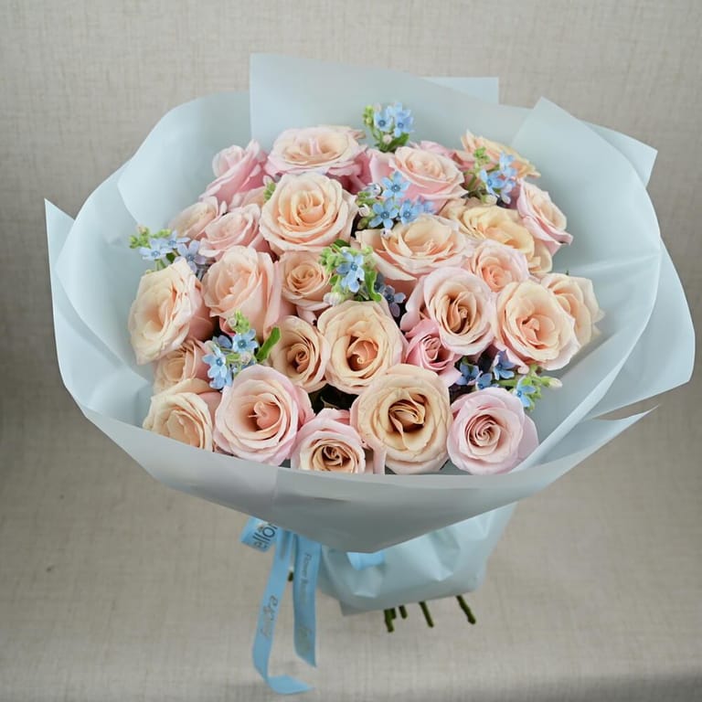 Peach Roses And Blue Oxypetalum Luxury Bouquet-A673 - Image 2