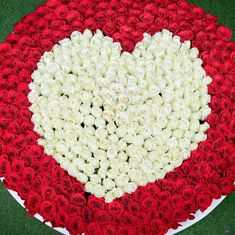 Red Roses White Heart Luxury Large Flower Box-A665 - Image 5
