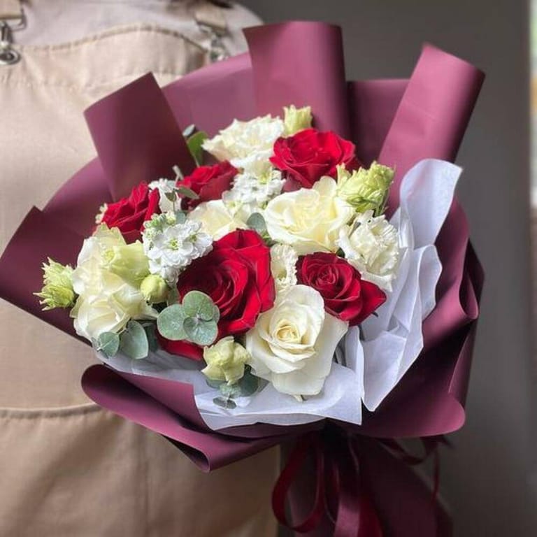 Red And White Roses Eucalyptus Luxury Bouquet-A690 - Image 4