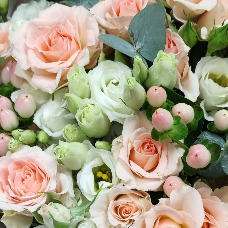 Pink Spray Rose And White Lisianthus Bouquet-A680 - Image 6